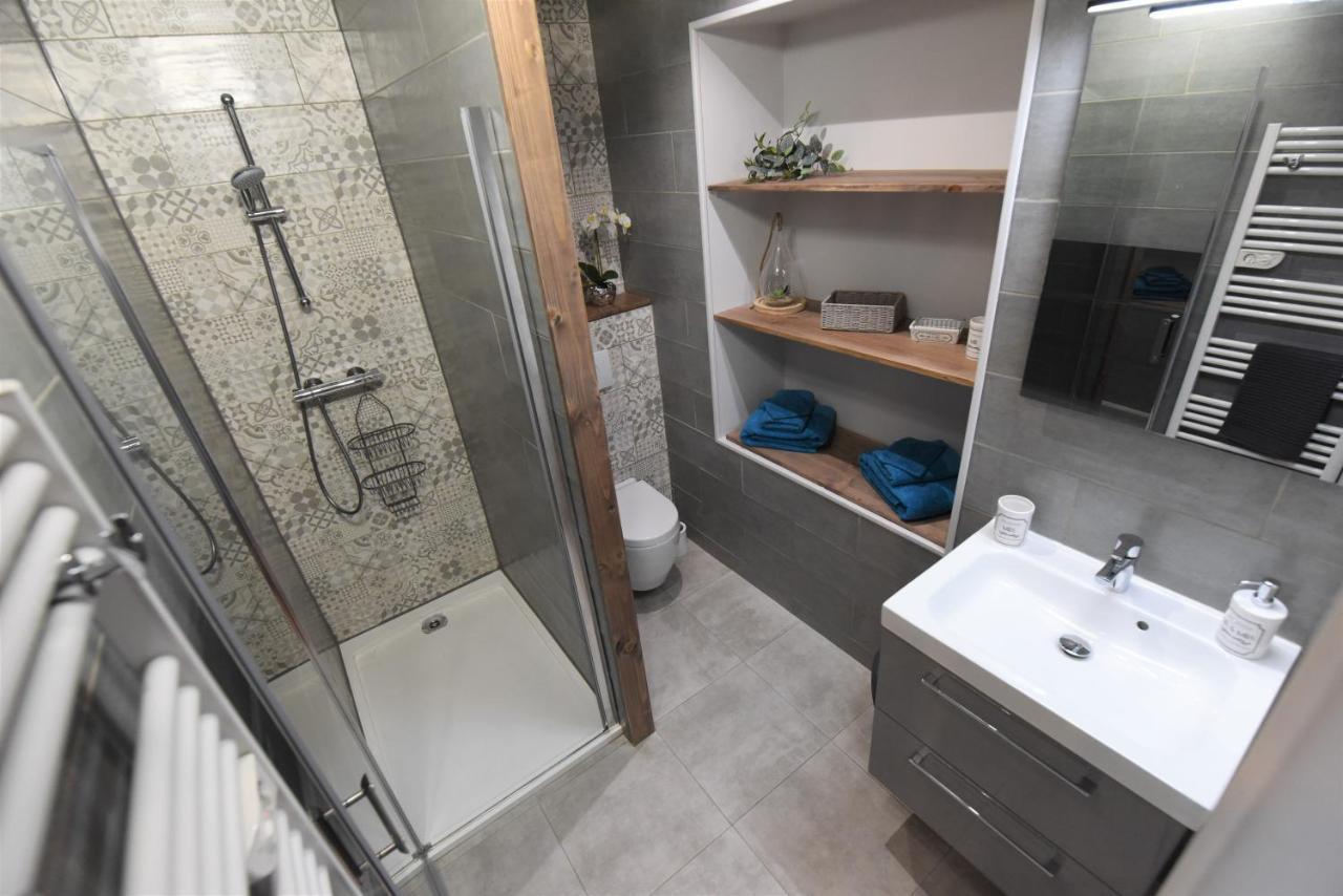 Studio 86 - Climatisation & Proche Centre-Ville- 2 Personnes - Bnb Эперне Экстерьер фото